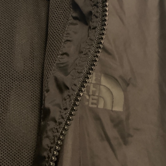 The North Face Lightweight Bomber Jacket - Picture 6 of 6